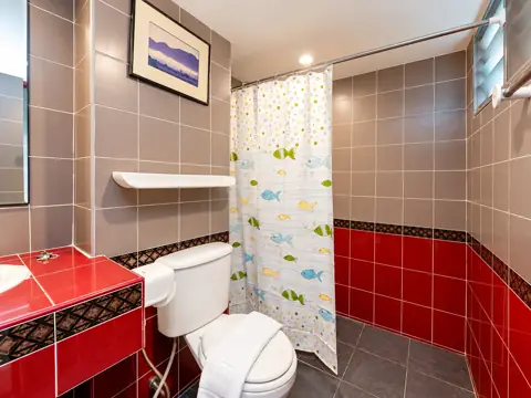 The Hillside Suite – photo 7